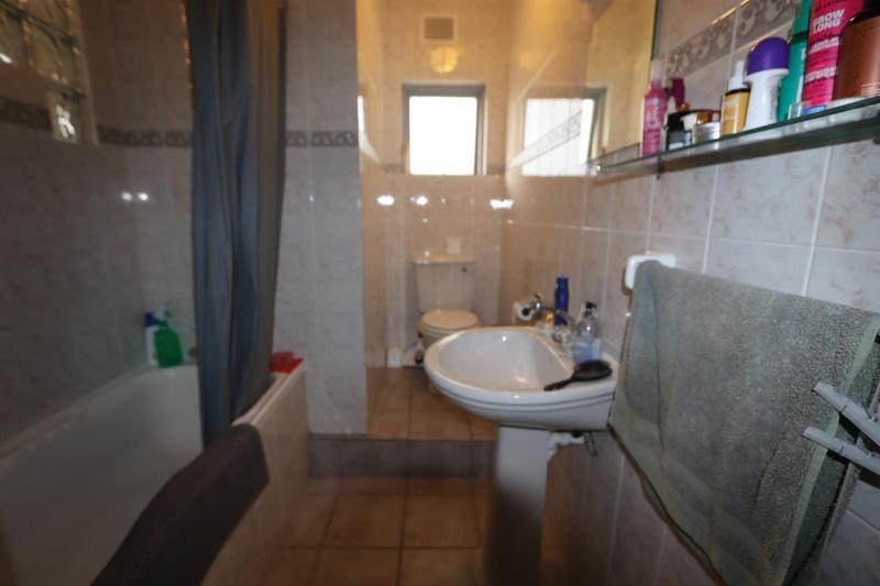 To Let 2 Bedroom Property for Rent in Sea Point Western Cape